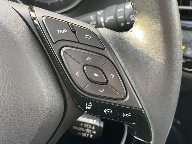 Toyota C-HR 2.0 Hybrid Dynamic + afneembare trekhaak, NL Auto, zeer netjes en luxe