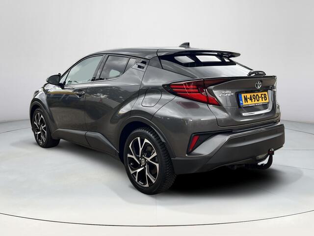Toyota C-HR 1.8 Hybrid Style | Trekhaak | JBL audio | Carplay | Bi-tone exterieur | Stoelverwarming |