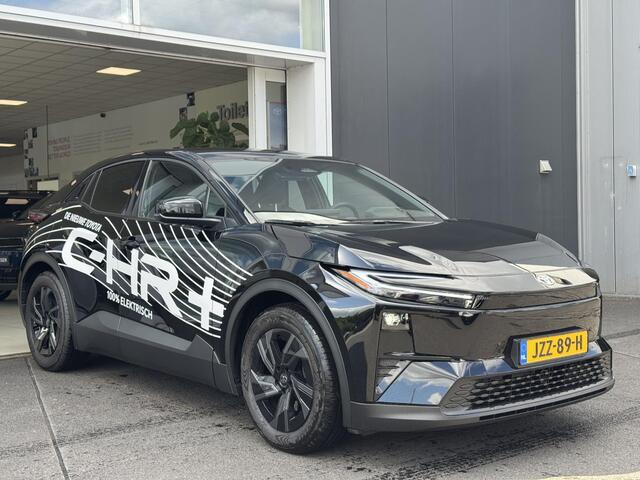 Toyota C-HR First Edition 77 kWh 607km WLTP | Achterklep, elektrisch bedienbaar | Privacy Glass