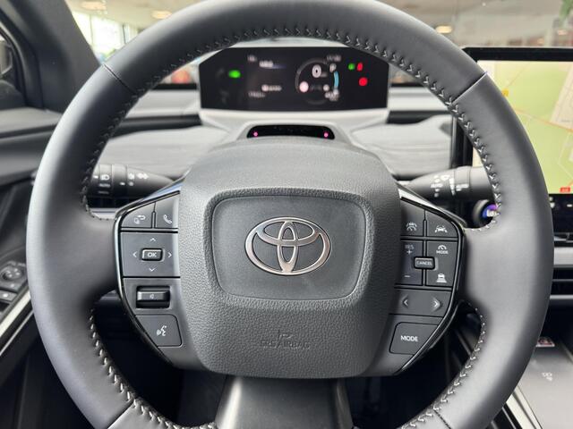 Toyota C-HR First Edition 77 kWh 607km WLTP | Achterklep, elektrisch bedienbaar | Privacy Glass
