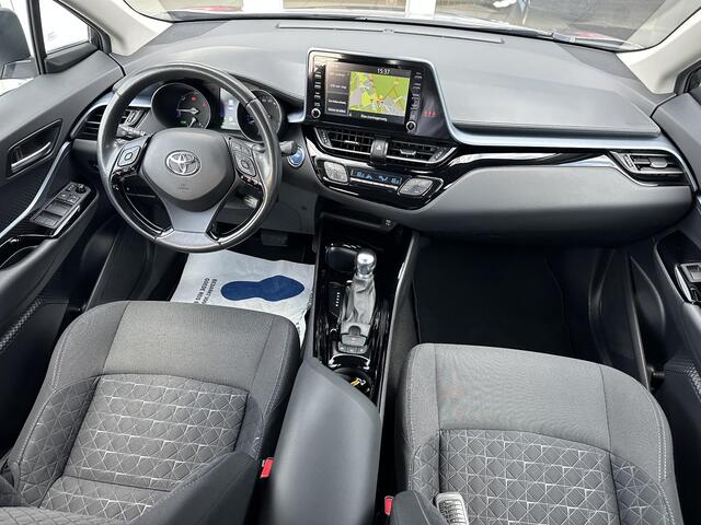 Toyota C-HR 1.8 Hybrid Dynamic Apple/Android Carplay | Navigatie | Parkeersensoren voor+achter | 18 inch lichtmetalen velgen