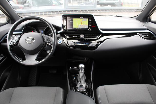 Toyota C-HR 2.0 Hybrid Style / Carplay / Stoel/stuurverwarming / Keyless