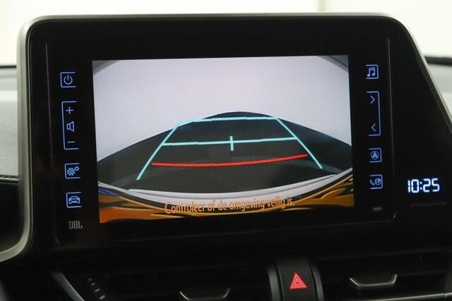 Toyota C-HR 1.8 Hybrid Style | Stoelverwarming | JBL Audio | Automatisch inparkeren | Dodehoek detectie | 10 Jaar Garantie! |