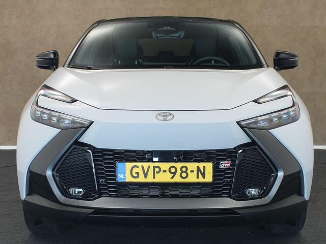 Toyota C-HR 2.0 Plug-in Hybrid 220 GR SPORT PLUS - ORIGINEEL NEDERLANDSE AUTO - PARKEERSENSOREN VOOR EN ACHTER - STOEL & STUUR VERWARMING - KEYLESS ENTRY & START - DRAADLOZE TELEFOONLADER - DODEHOEK DETECTIE