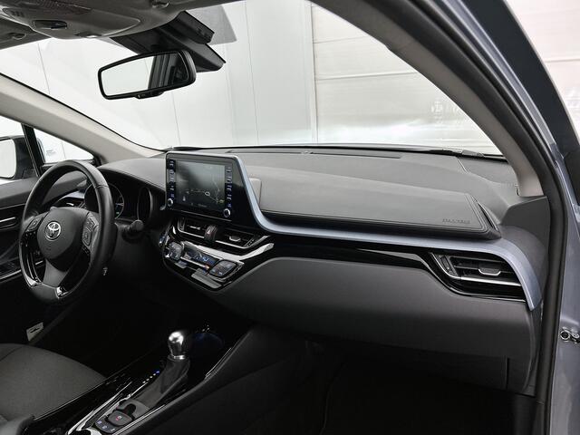 Toyota C-HR 1.8 Hybrid Dynamic | Navigatie | Apple CarPlay/Android Auto | Cruise Control Adaptive | Achteruitrijcamera | Bluetooth | Elektrische ramen voor+achter |