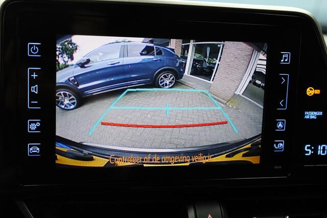 Toyota C-HR 1.8 Hybrid Dynamic CAMERA STOELVERWARMING CRUISE CLIMA NAVI 18"LMV ALL-SEASONS NAP ENZ!