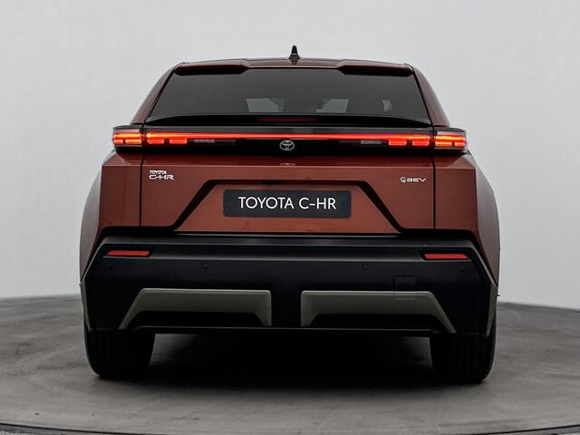 Toyota C-HR First Edition 77 kWh | Apple Carplay & Android Auto | Parkeercamera | Onderweg-naar-dealer*