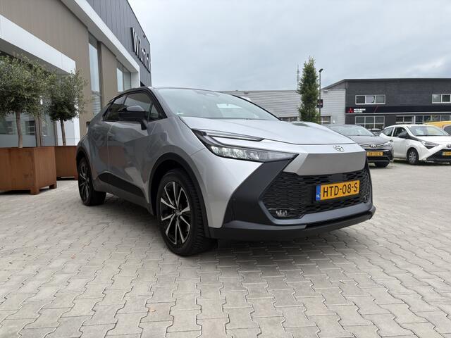 Toyota C-HR 2.0 PHEV 220 Dynamic Bi-Tone | All Seasons