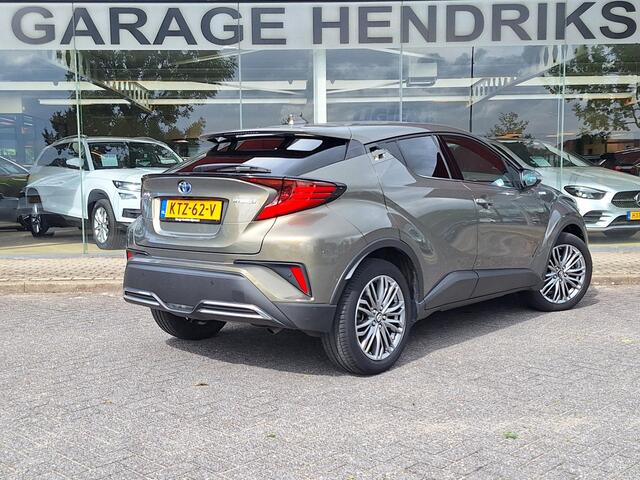 Toyota C-HR 2.0 Hybrid Executive | Leder Stof | Adaptive CC | LED | Camera | Climate | Facelift |