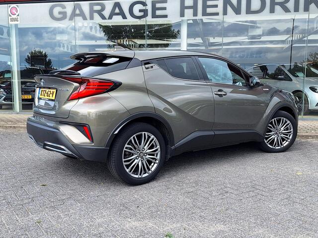 Toyota C-HR 2.0 Hybrid Executive | Leder Stof | Adaptive CC | LED | Camera | Climate | Facelift |