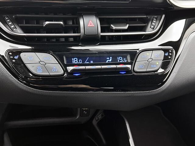 Toyota C-HR 1.8 Hybrid Dynamic | Navigatie | Trekhaak | PDC | Climate Control |