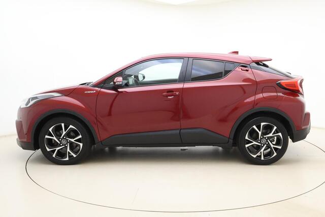 Toyota C-HR 1.8 Hybrid Dynamic | Trekhaak | Automatische airco | Cruise control adaptief | Stoelverwarming | Keyless entry | Navigatie full map