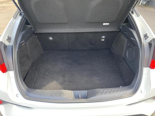 Toyota C-HR 2.0 Hybrid Style Luxury Elektrisch verstelbare stoelen, Dodehoekdetectie, JBL , achteruitrijcamera, stoelverwarming