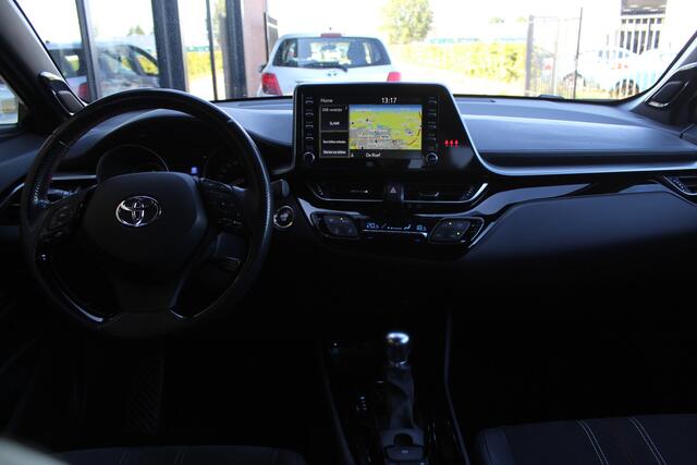 Toyota C-HR 2.0 Hybrid GR-Sport Bi-Tone | Rijklaar | Afn. trekhaak | Allseason | Apple/Android | Navi | JBL | Treeplanken | Clima | Adap.Cruise