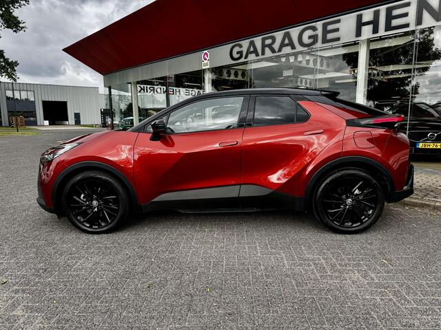Toyota C-HR 2.0 Plug-in Hybrid 220 GR SPORT | Digitale Binnenspiegel | Dode Hoek Detectie | HUD | Adaptive CC | GR stoelen | Smart Phone Entry | Camera |