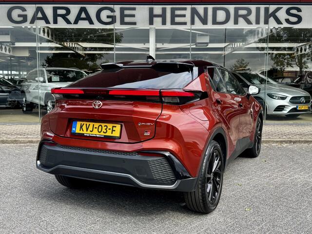 Toyota C-HR 2.0 Plug-in Hybrid 220 GR SPORT | Digitale Binnenspiegel | Dode Hoek Detectie | HUD | Adaptive CC | GR stoelen | Smart Phone Entry | Camera |