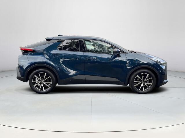 Toyota C-HR 1.8 Hybrid 140 First Edition | 360 graden camera | Elektrische achterklep | Navigatiesysteem