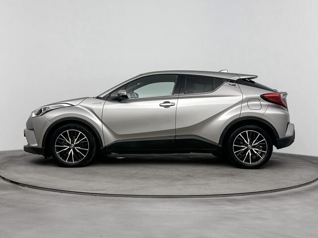 Toyota C-HR 1.8 Hybrid Dynamic | Trekhaak | Stoelverwarming | Navigatie |