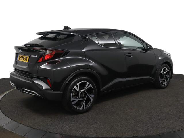 Toyota C-HR 2.0 Hybrid Business Plus | Dode hoek detectie | Camera | Stoel- & Stuurverwarming |