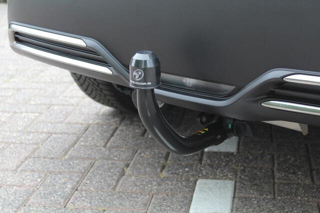 Toyota C-HR 2.0 Hybrid 184pk Dynamic | Rijklaar | Trekhaak | Blind Spot | Sensoren v+a | Apple/Android | LED | Keyless | Dealer onderhouden | NL-auto
