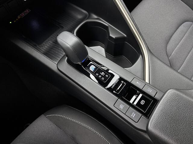 Toyota C-HR 2.0 Plug-in Hybrid 220 Executive | NL dealeronderhouden | BTW |
