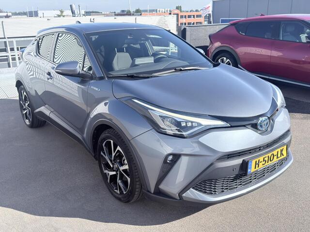 Toyota C-HR 2.0 Hybrid First Edition Aut. 184PK Trekhaak, Navigatie, Stoelverwarming, PDC, Adaptieve cruise control, Nieuw geleverd en dealeronderhouden, Smart Key