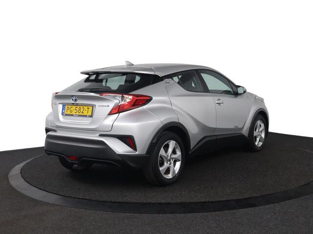 Toyota C-HR 1.8 Hybrid Dynamic | Navigatie | Adaptieve Cruise Control | Parkeercamera |