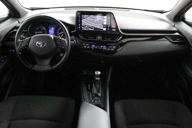 Toyota C-HR 1.8 Hybrid Dynamic | Navigatie | Adaptieve Cruise Control | Parkeercamera |