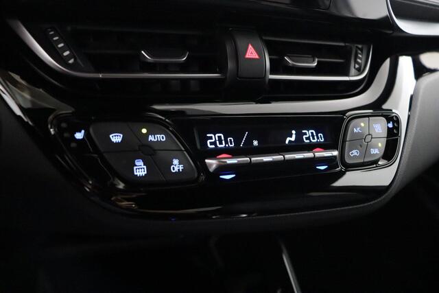 Toyota C-HR 2.0 Hybrid Business Plus | Trekhaak | Apple Carplay/Android Auto | Stoelverwarming | | Parkeersensoren |