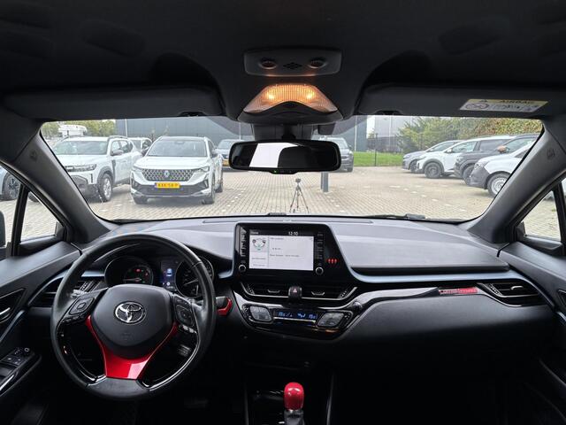 Toyota C-HR 1.8 Hybrid Executive Navigatie / Climate Control / Cruise Control