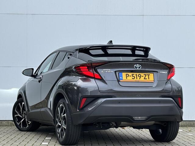 Toyota C-HR 1.8 Hybrid Executive Navigatie / Climate Control / Cruise Control