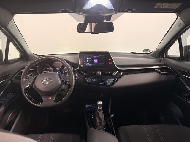 Toyota C-HR 2.0 Hybrid GR-Sport Limited | Apple Carplay | Bearlock | Parkeersensoren voor - en achter |