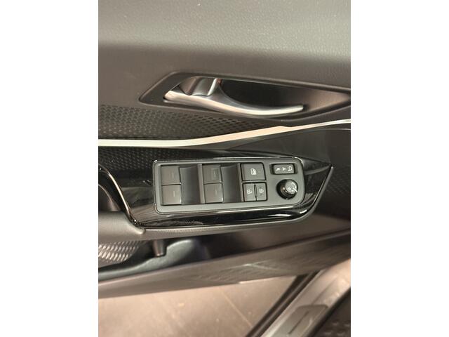 Toyota C-HR 2.0 Hybrid GR-Sport Limited | Apple Carplay | Bearlock | Parkeersensoren voor - en achter |