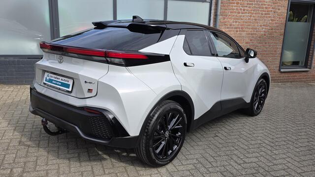 Toyota C-HR 2.0 Hybrid 200 GR SPORT Première Edition Panoramadak, Afn Trekhaak, JBL, 19" Black, Parelmoer.