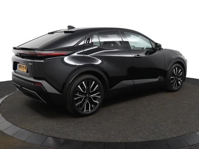 Toyota C-HR First Edition 77 kWh | 20" Lichtmetalen velgen | 600km Actieradius! | Stoel- en Stuurverwarming | Electrische achterklep | 1.000.000km garantie op accu! |
