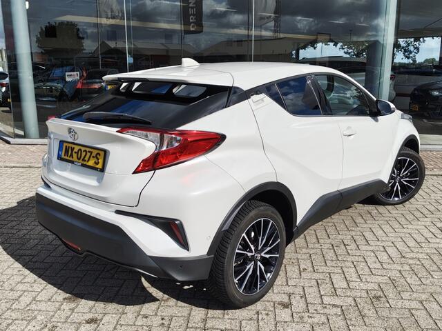 Toyota C-HR 1.2 Executive | Keyless Entry/Start | Sensoren v/a | Navi | Stoelverwarming