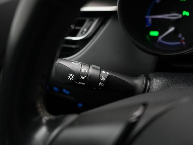 Toyota C-HR 1.8 Hybrid Dynamic | Dealer Onderhouden | Parkeersensoren V+A | Stoelverwarming |