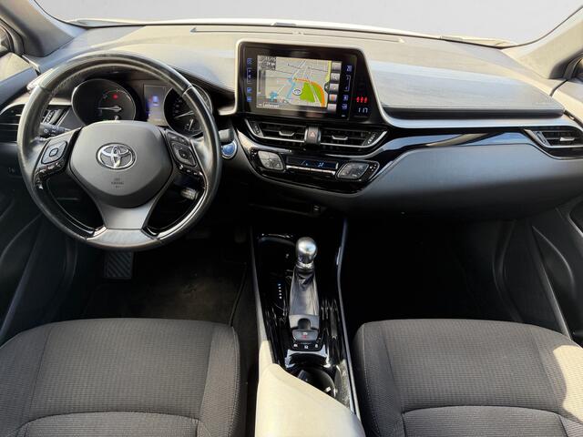 Toyota C-HR 1.8 Hybrid Dynamic Aut- Camera, Navigatie, Stoelverwarming, Trekhaak, Privacy Glass