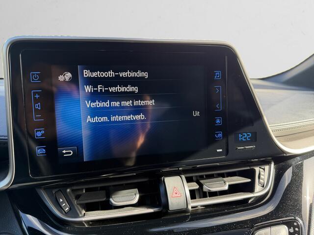 Toyota C-HR 1.8 Hybrid Dynamic Aut- Camera, Navigatie, Stoelverwarming, Trekhaak, Privacy Glass