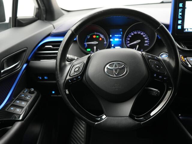 Toyota C-HR 1.8 Hybrid Bi-Tone
