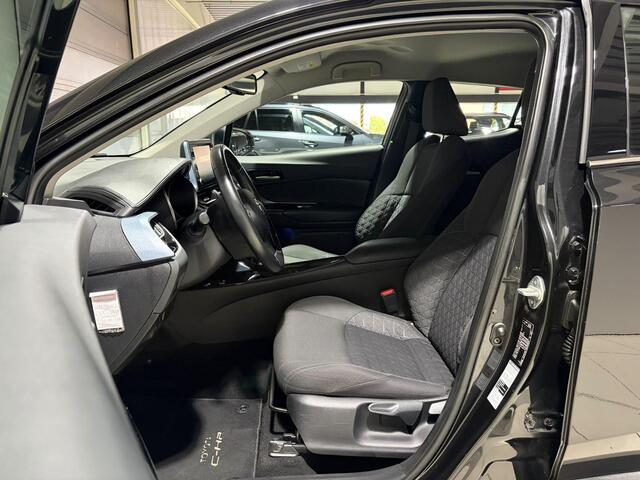 Toyota C-HR 1.8 Hybrid Dynamic Navigatie, adaptive cruise, achteruitrijcamera, Bluetooth