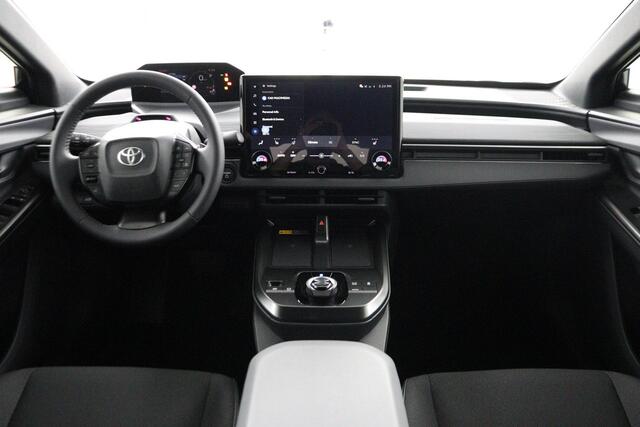Toyota C-HR First Edition 77 kWh | 20 inch velgen |