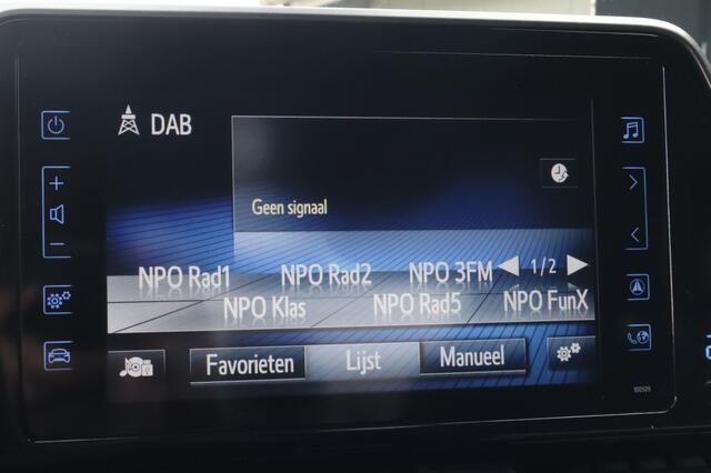 Toyota C-HR 1.8 Hybrid Style Trekhaak | All Seasonbanden | Stuur en stoelverwarming