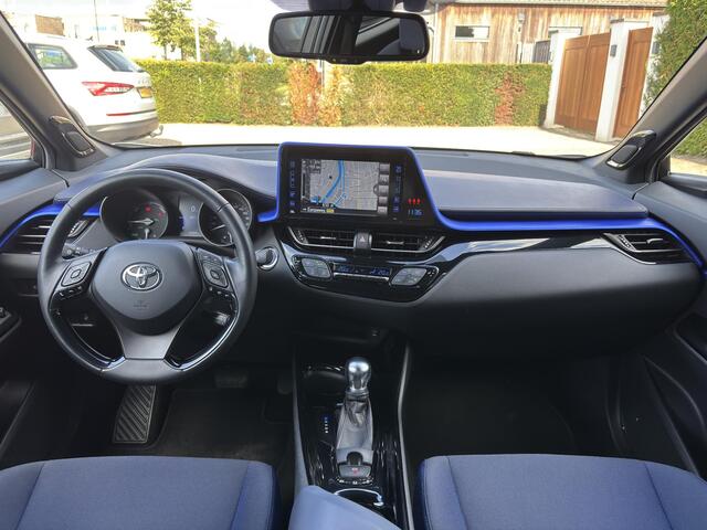 Toyota C-HR 1.8 Hybrid Bi-Tone Plus