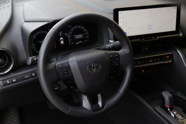 Toyota C-HR 1.8 Hybrid 140 Dynamic Bi-Tone Navi Camera LED ACC