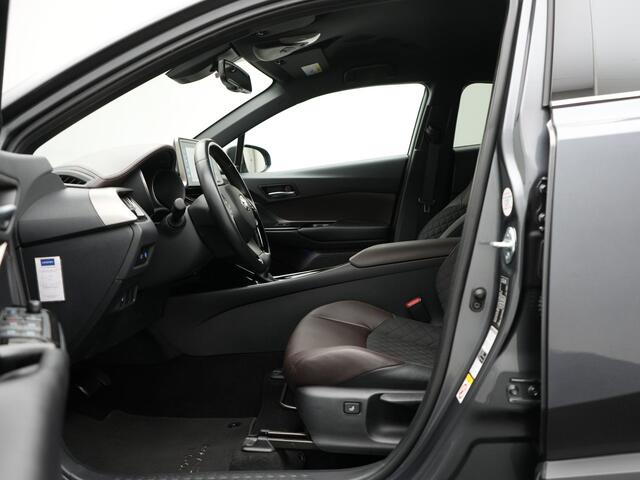 Toyota C-HR 1.8 Hybrid Executive | Parkeersensoren V+A | Blindspot | Stoelverwarming | Navigatie |