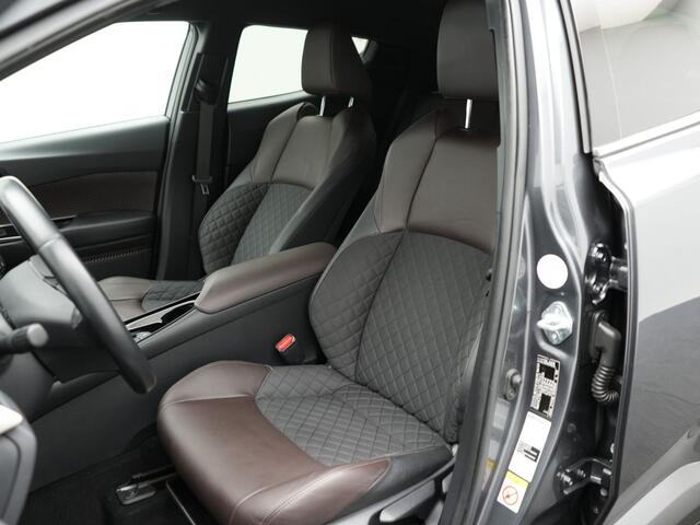 Toyota C-HR 1.8 Hybrid Executive | Parkeersensoren V+A | Blindspot | Stoelverwarming | Navigatie |