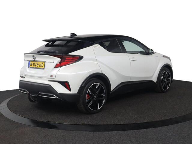 Toyota C-HR 2.0 Hybrid GR Sport | Stoel en stuurwiel verwarming | Parkeer sensoren | Trekhaak |