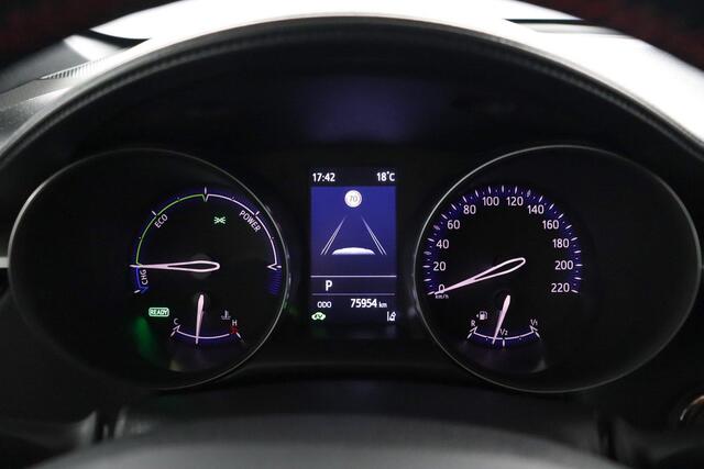 Toyota C-HR 2.0 Hybrid GR Sport | Stoel en stuurwiel verwarming | Parkeer sensoren | Trekhaak |