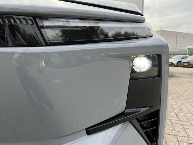 Toyota C-HR First Edition 77 kWh l 20 inch velgen l elektrische achterklep l verwarmde stoelen en stuurwiel